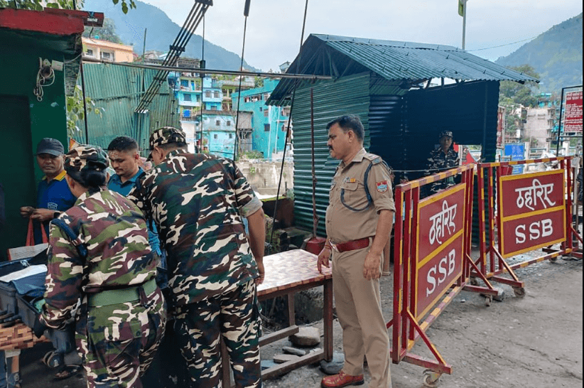 नेपाली कैदीबन्दी भारत प्रवेश गर्ने क्रममा एसएसबीले नियन्त्रणमा लिए